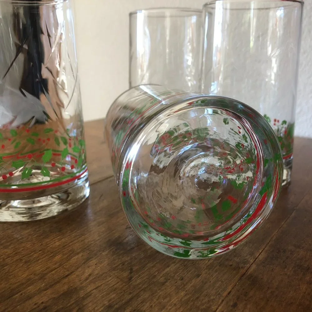 Vtg Set 4 ARBY Christmas Holiday Glass Holly Berry Drinking Glasses ARBY'S 1980s